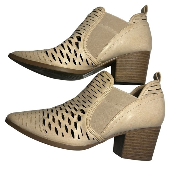 Quipid Tan Lattice Cutout Booties Sz 7.5 - Picture 6 of 13